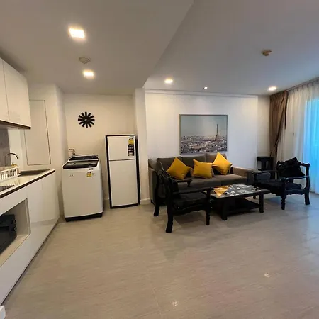 One Bedroom At Hua Hin Main Downtown With 5 Mins Walk To Beach